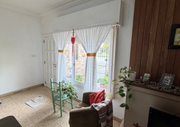 EN VENTA LINDA CASA SOBRE AV. SAN MARTIN 428